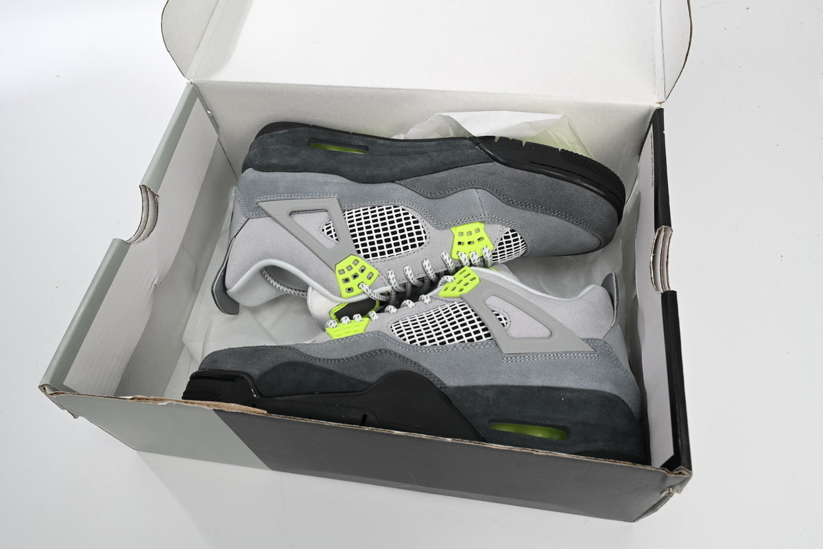 Air Jordan 4 SE “Neon”